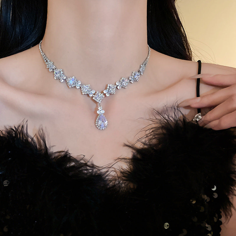 Zircon Diamond-Shaped Teardrop Earrings And Necklace Set