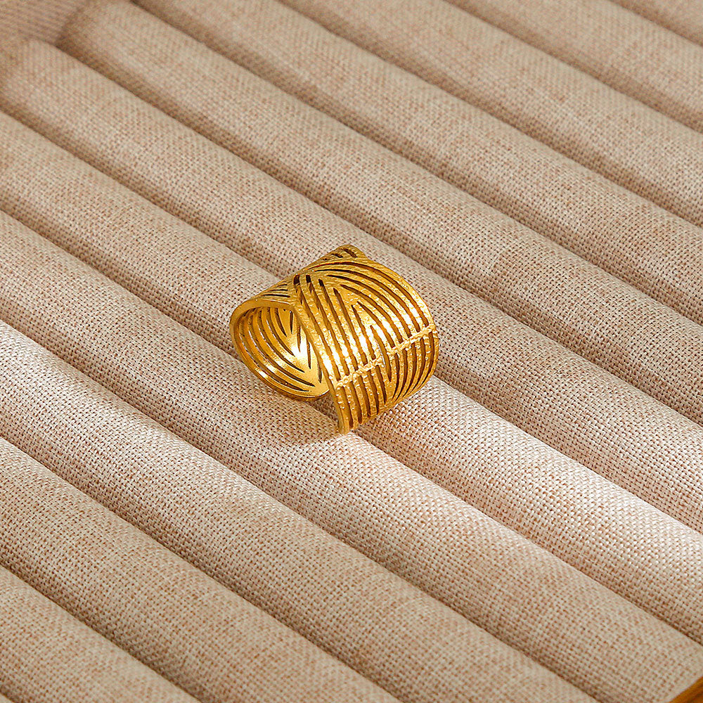 Personalized Stainless Steel Ring With Color-retaining Diamond Inlay