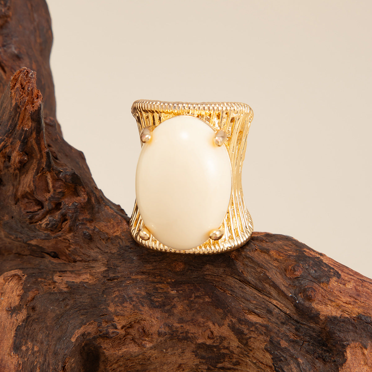 Hip Hop Resin Geometric Ring With Inlays